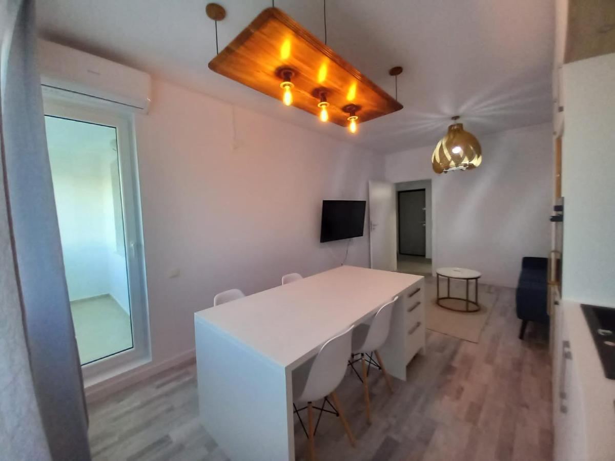 Preciziei 1Br Luxury Apartment With Fast Wifi, Self Check In And Parking Бухарест Экстерьер фото