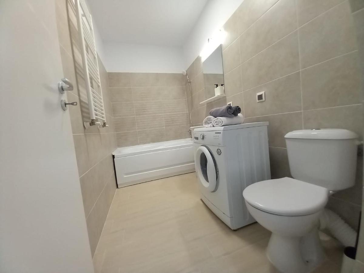 Preciziei 1Br Luxury Apartment With Fast Wifi, Self Check In And Parking Бухарест Экстерьер фото